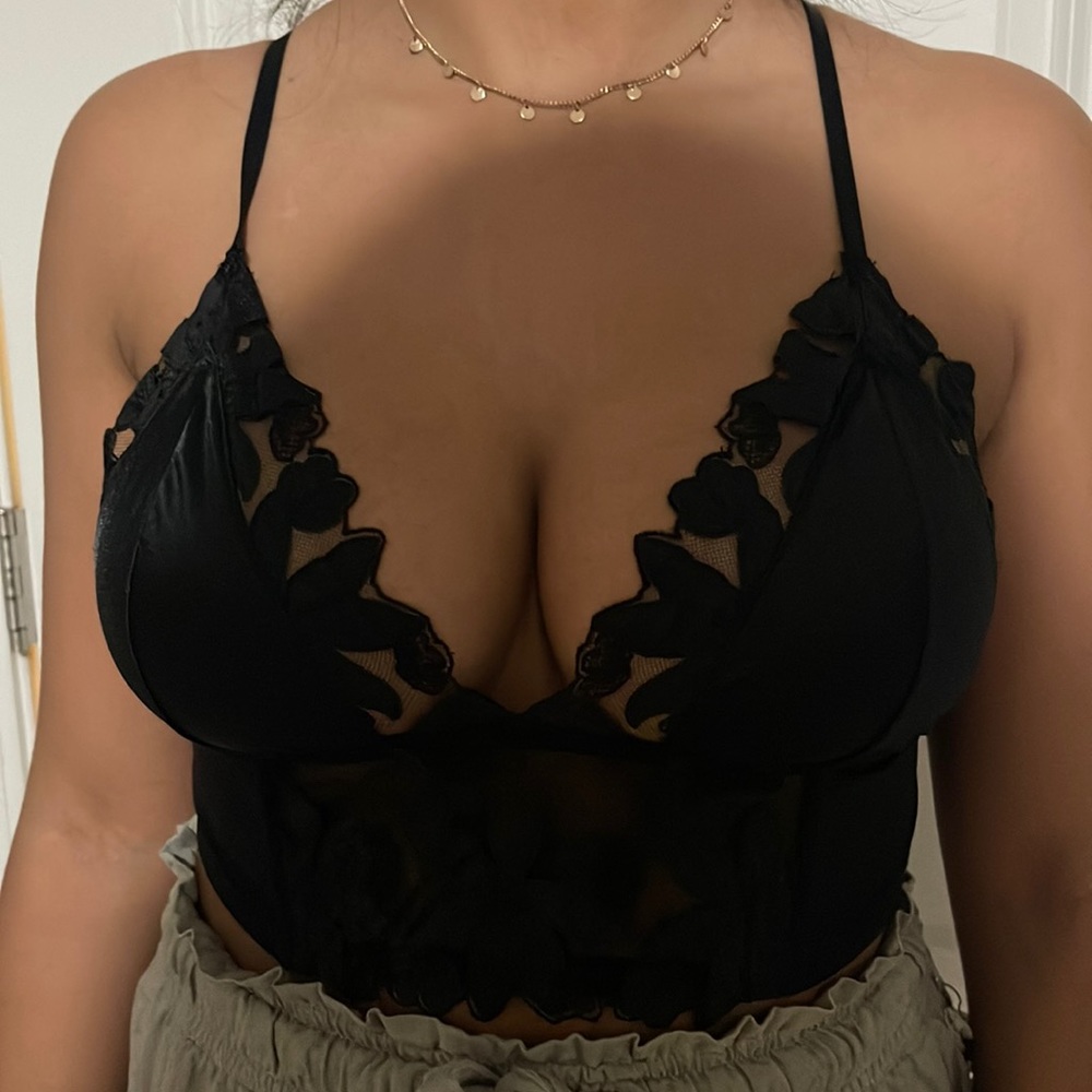 Victoria’s Secret Bralette Black with lace flowers
